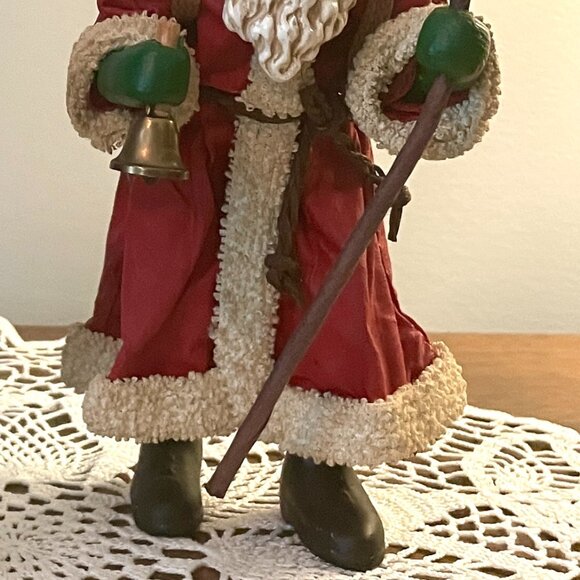 Two VINTAGE "POSSIBLE DREAMS" Clothtique Santas, Collectible Santas - Picture 10 of 14